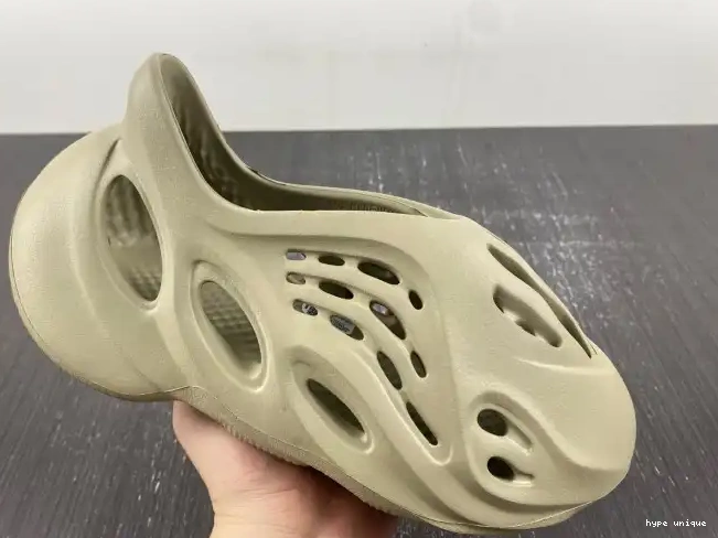 hype Foam Adidas Yeezy Stone Salt GV6840 RNR 0511